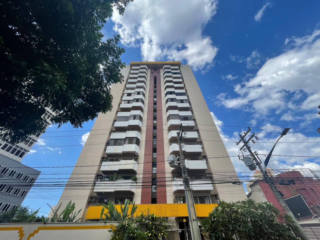 Apartamento à venda possui 150 m2 com 4 quartos, sendo 2 suítes, Setor Central - Goiânia - GO